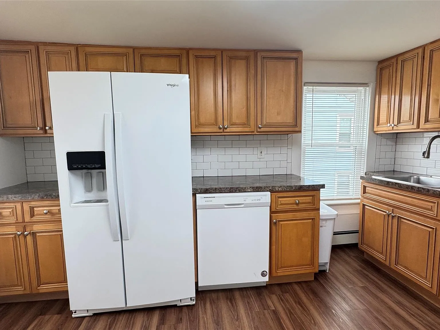 1 bed, 1.0 bath, 700 sqft, $2,500 — Photo 3