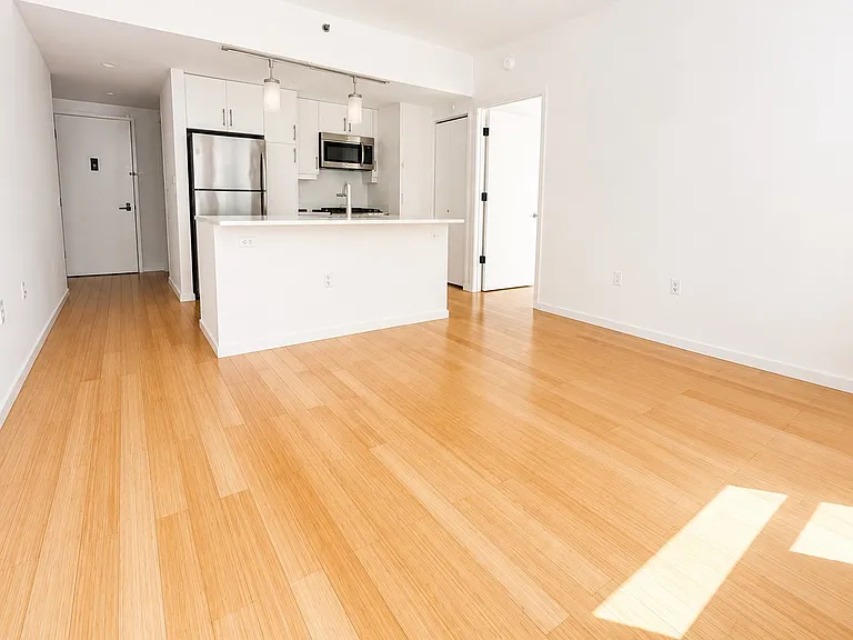 424 Bedford Ave #2A — Photo 2
