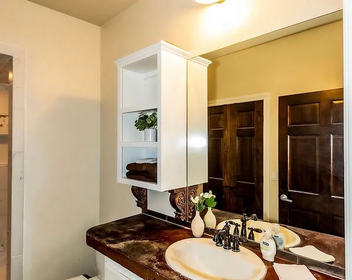 7623 Wyatt Lake Dr — Photo 49
