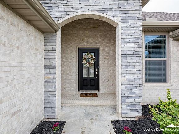 4th image of 4517 W Oldham Dr