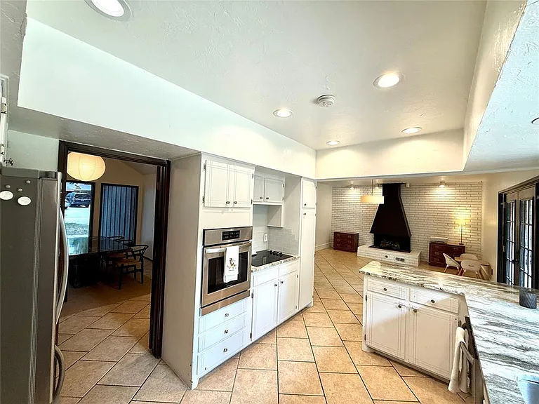8809 N Kensington Rd — Photo 8