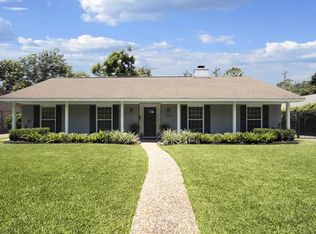 2226 Walnut Bend Ln, Houston, TX 77042