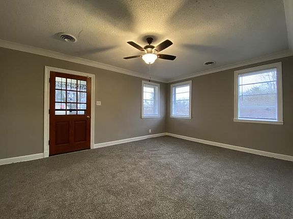 2nd image of 251 W Waldorf Ave