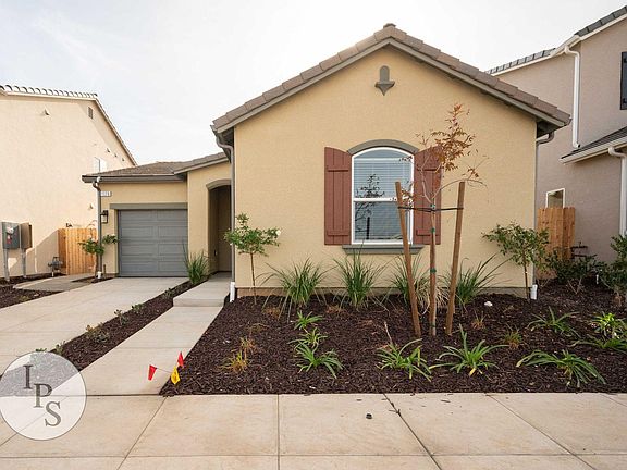 5th image of 1176 Ponderosa Way W