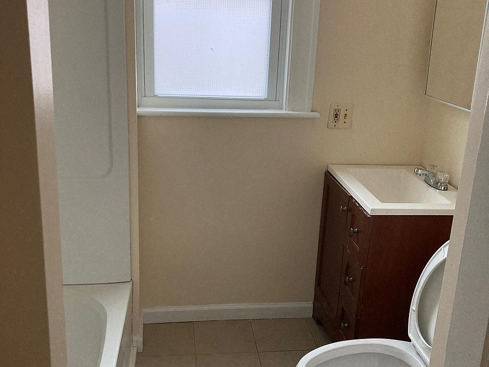 1st image of 258 N Main St Floor 1