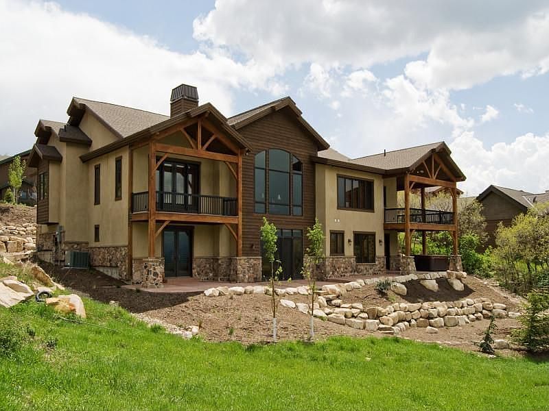 1st image of 20 Hidden Oaks Ln