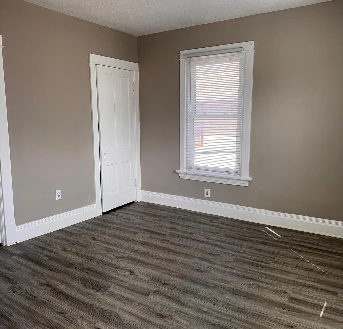 2212 F Street Omaha, NE 68107 - 2 — Photo 4