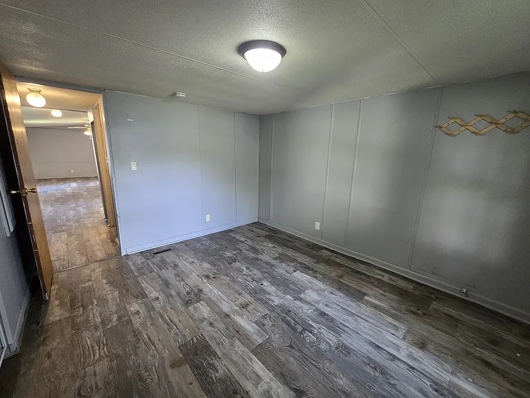 700 W Ridgeway Ave #111 — Photo 15