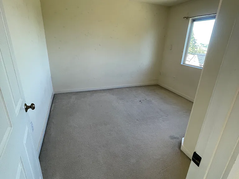 1320 S State St — Photo 27