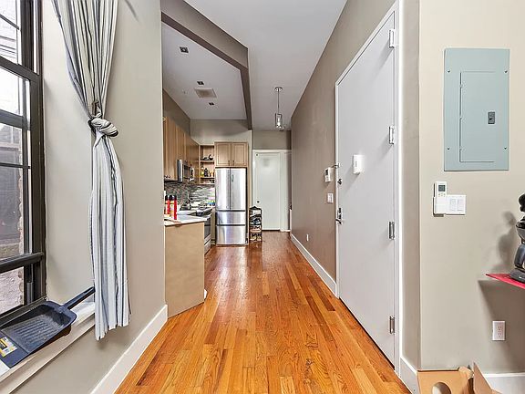4th image of 729 Lafayette Ave APT 3-L