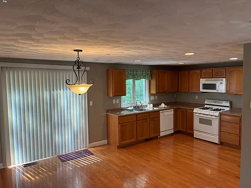 81 Salem Rd #22 Photo 1