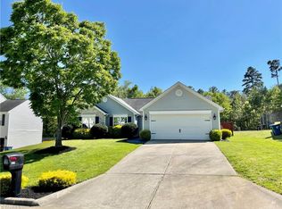 1152 Maple Ridge Dr, Burlington, NC 27217