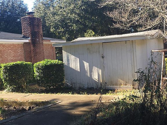 4th image of 3412 Saratoga St