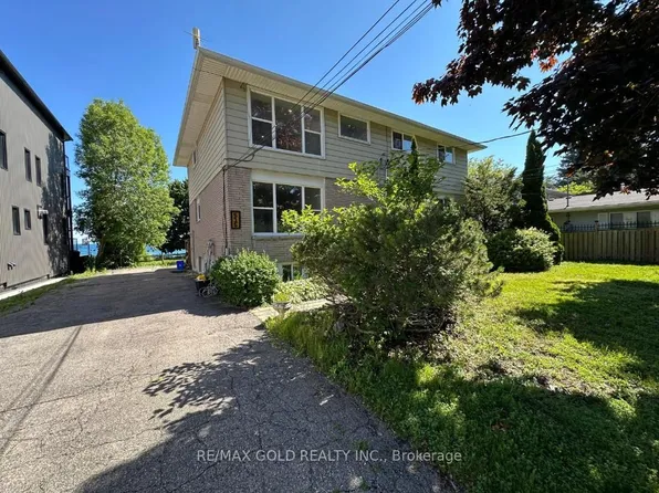 515 Stone St, Oshawa, ON L1J 1A4