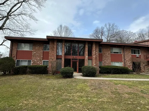 126 Sherman Hill Road APT B12, Woodbury, CT 06798