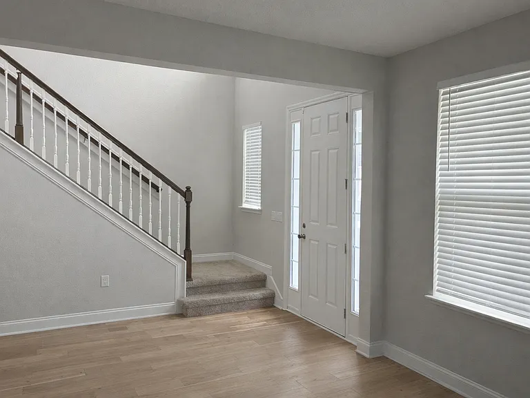 135 Fresnel Ln — Photo 4