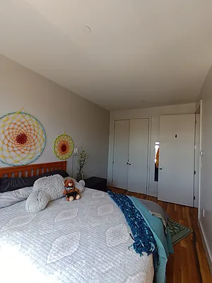 Rented by City Vista Inc | media 51