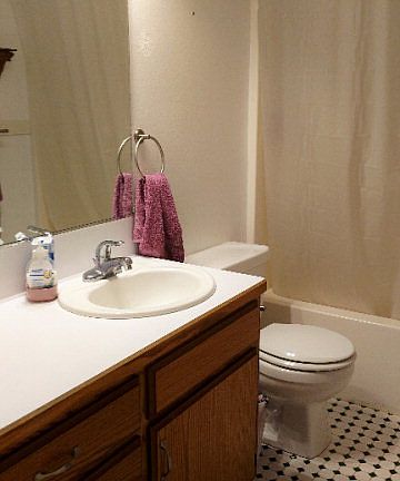 5th image of 765 Clarence Ct
