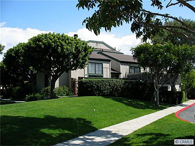 2nd image of 16481 Seaview Ln #21
