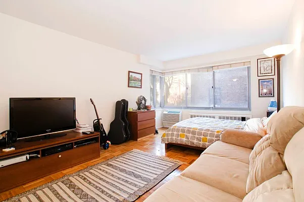 Rented by Concept Real Estate Group | media 29