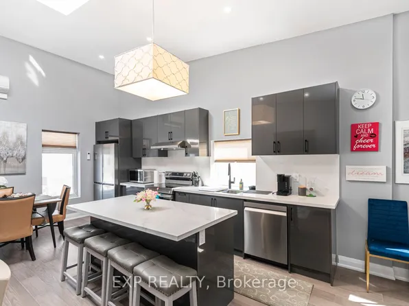 5850 Ferry St #1, Niagara Falls, ON L2G 1S9