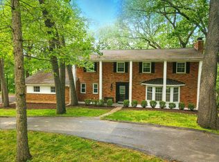 761 Apple Hill Ln, Rochester Hills, MI 48306