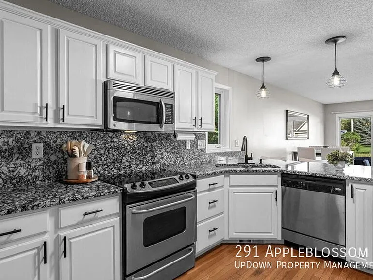 291 Appleblossom Ln — Photo 14