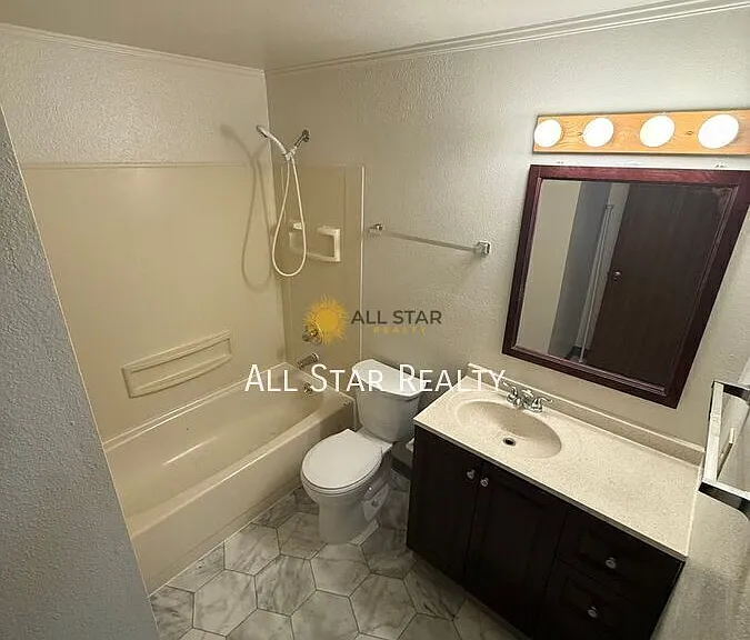 533 N Price St #2 — Photo 20