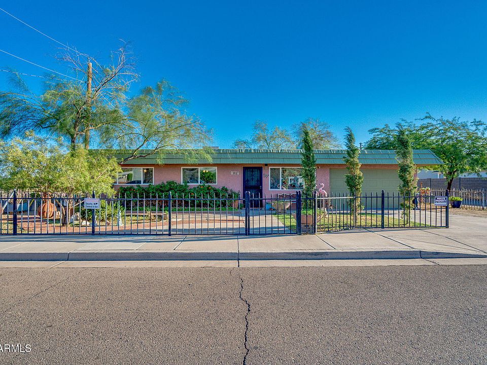 1st image of 2827 W FOOTHILL Drive
