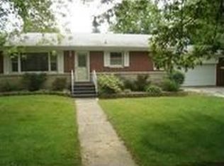 501 Almond St NW, Demotte, IN 46310