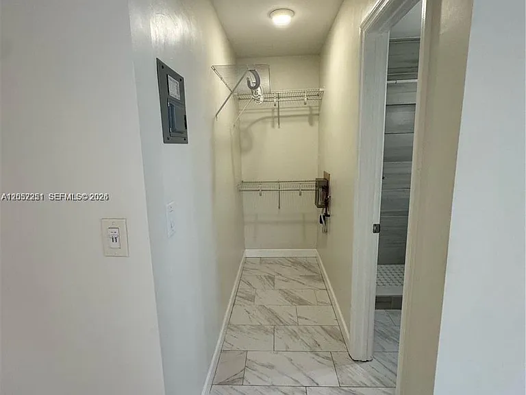 11890 NE 16th Ave #6 — Photo 5