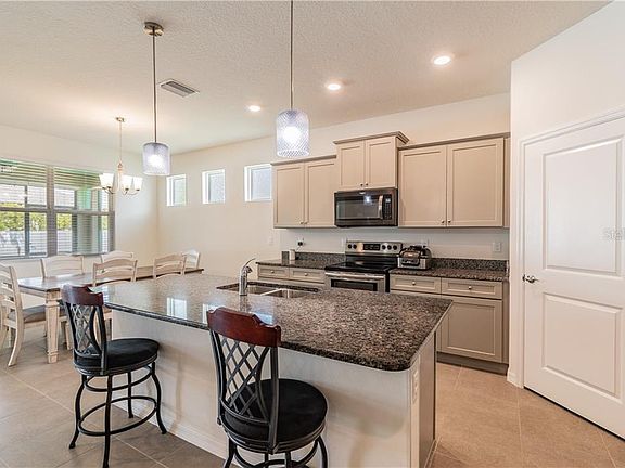5th image of 13317 Waterleaf Garden Cir
