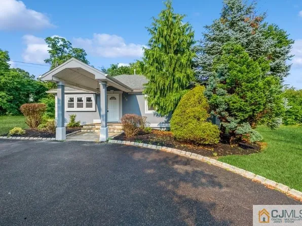 139 Tennent Rd, Morganville, NJ 07751