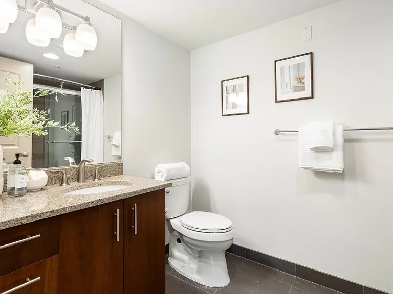 4547 8th Ave NE #310 — Photo 3