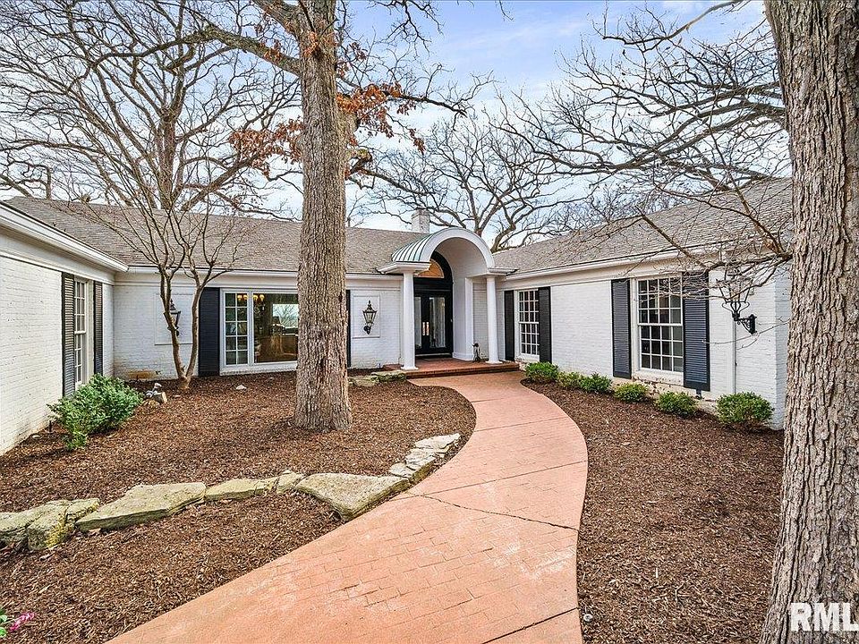 570 E High Point Rd, Peoria, IL 61614 Zillow