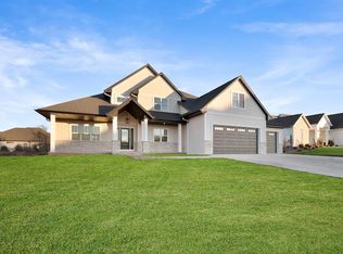 3017 Stone Fence Pl, Green Bay, WI 54311