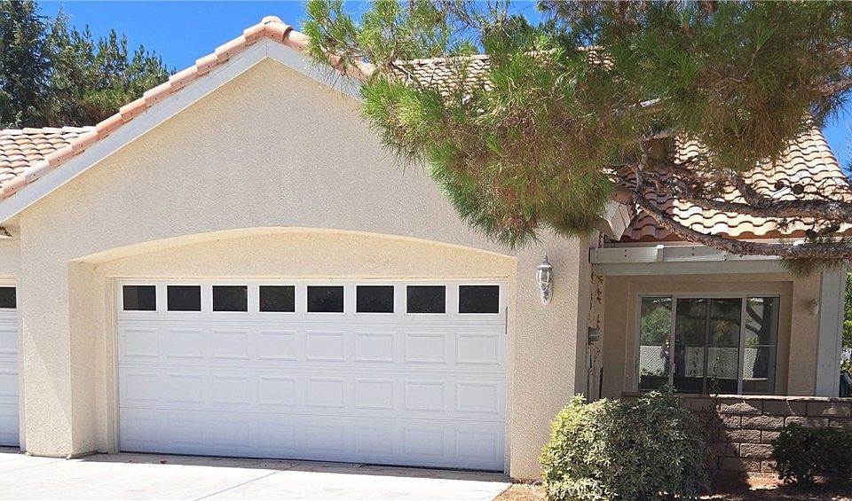 1st image of 11394 Country Club Dr