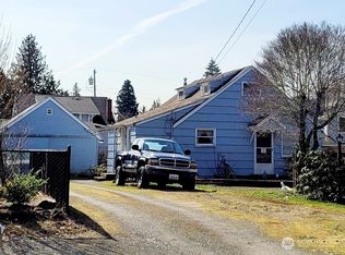 408 9th Ave NE, Puyallup, WA