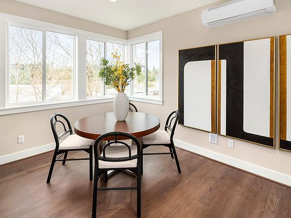 Casual dining area