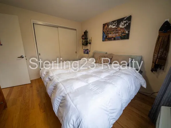 23-15 Astoria Boulevard image 8 of 22