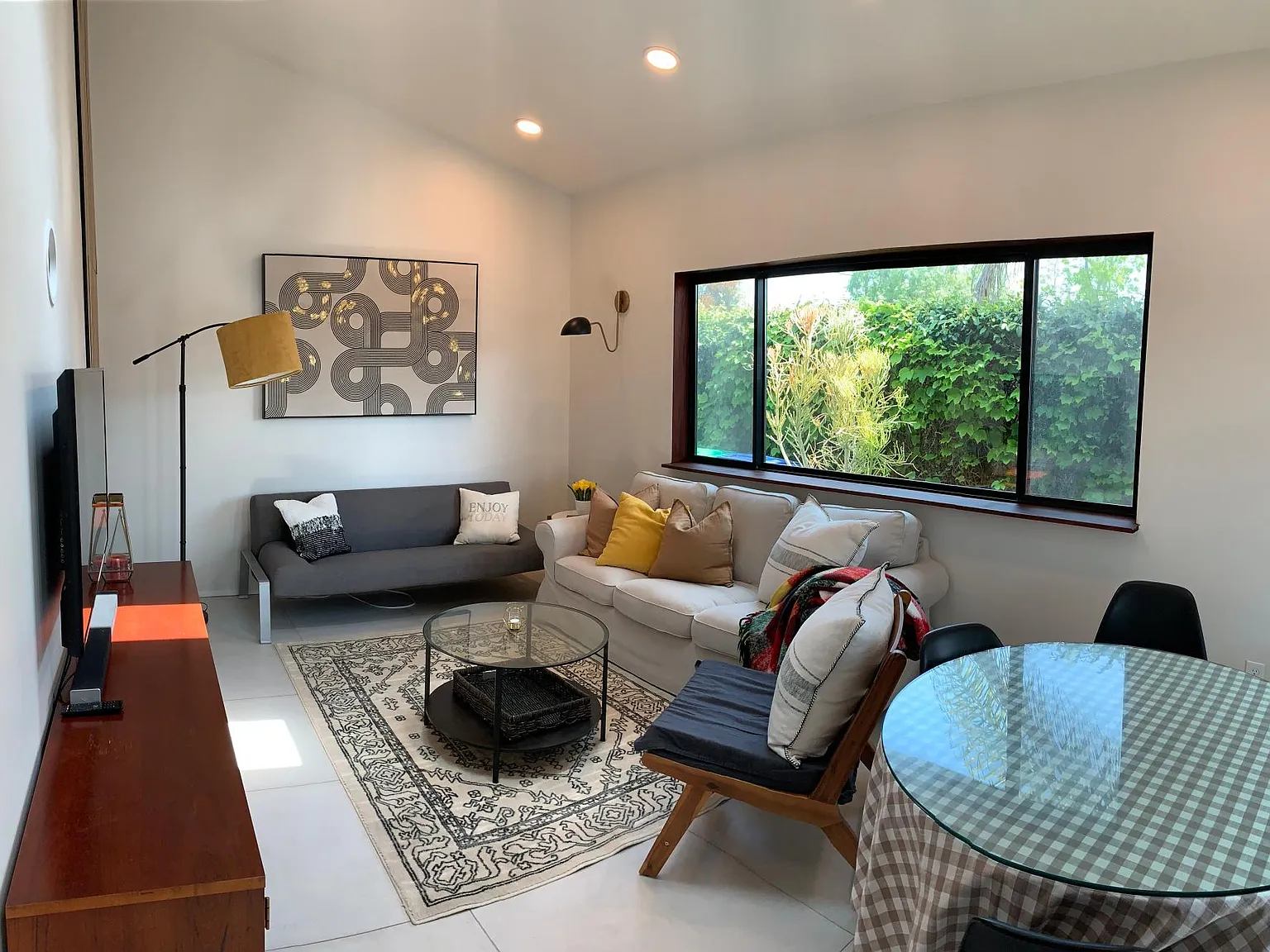 1 bed, 700 sqft, $2,850 — Photo 1