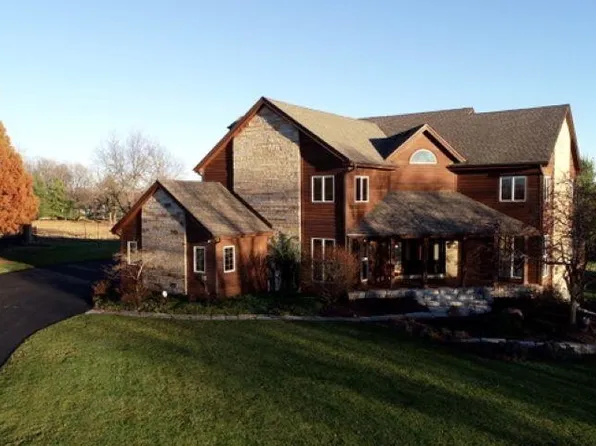 3815 Gray Fox Run, Rockford, IL 61114