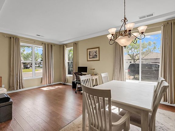 5th image of 3437 Summer Dr