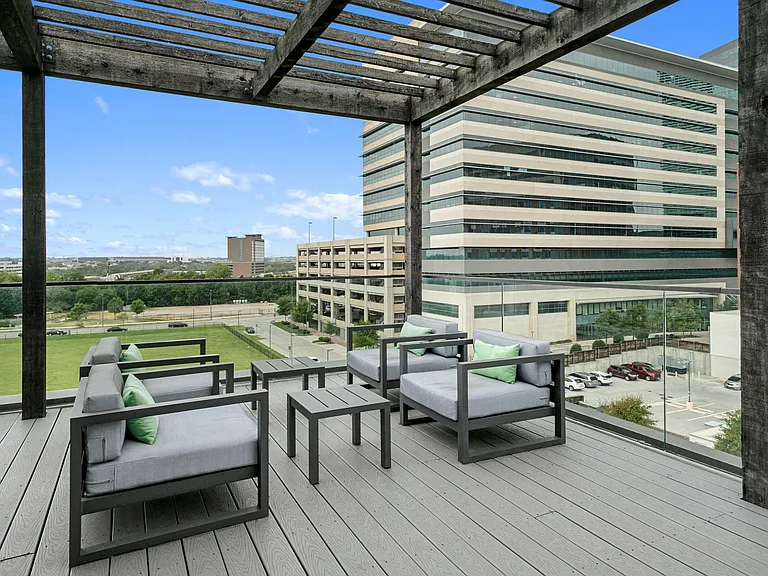 Outdoor entertainment spaces and lounge areas