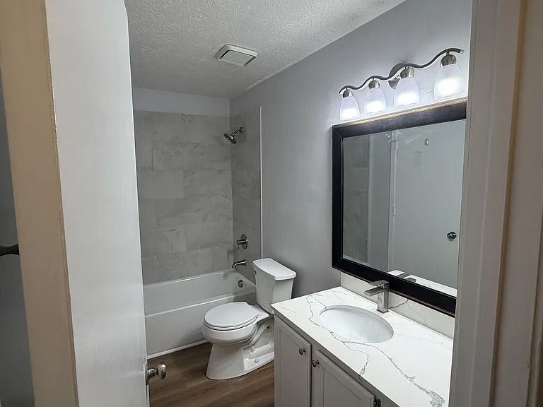 511 Warm Springs Cir — Photo 6
