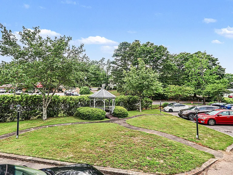 Green Valley Hoover Apartments — Photo 14