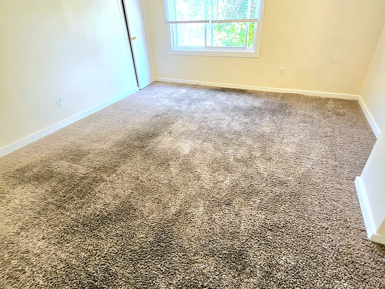 352 W 3rd St #2 — Photo 9