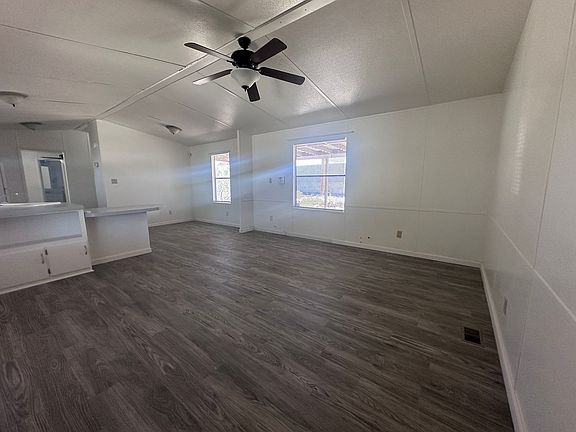 4th image of 1470 Marina Parkway Dr
