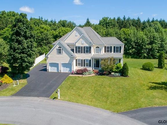 3rd image of 15 Burton Dr
