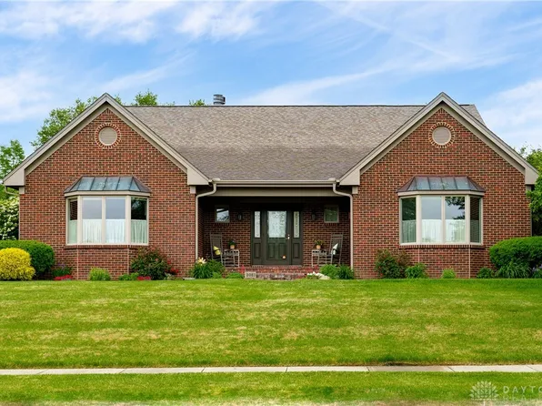 2013 Highlander Dr N, Xenia, OH 45385